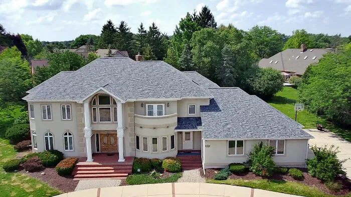 A & J Roofing LLC Picture 1