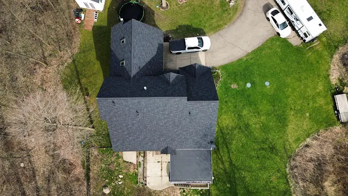 A & J Roofing LLC Picture 4