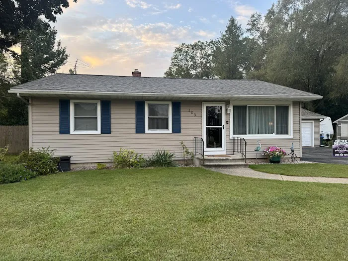 Rapid Response Roofing LLC Picture 1