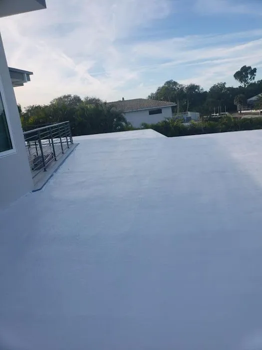 KM Roofing & Exteriors Picture 5