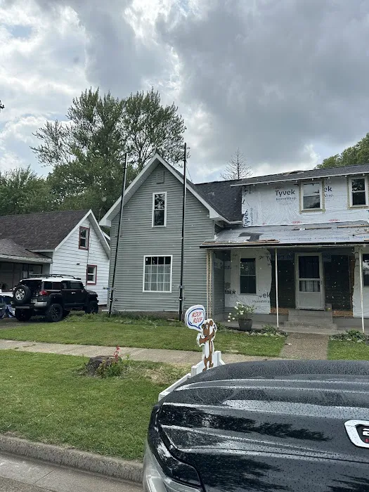 Currie Roofing Siding & Insulation Picture 1