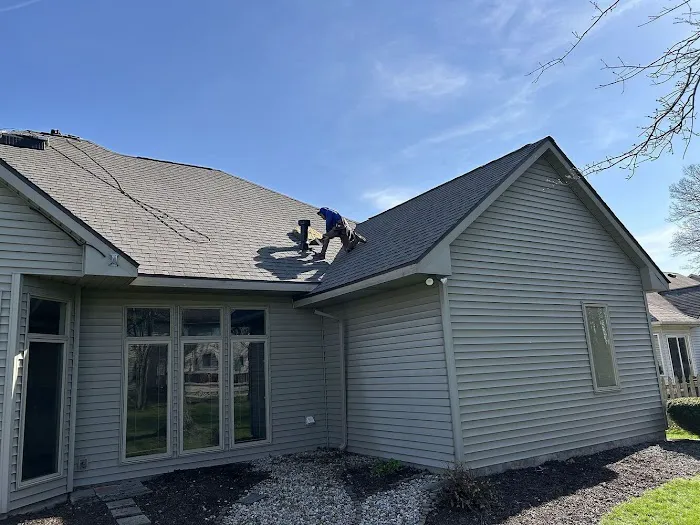 Maumee River Roofing Picture 3