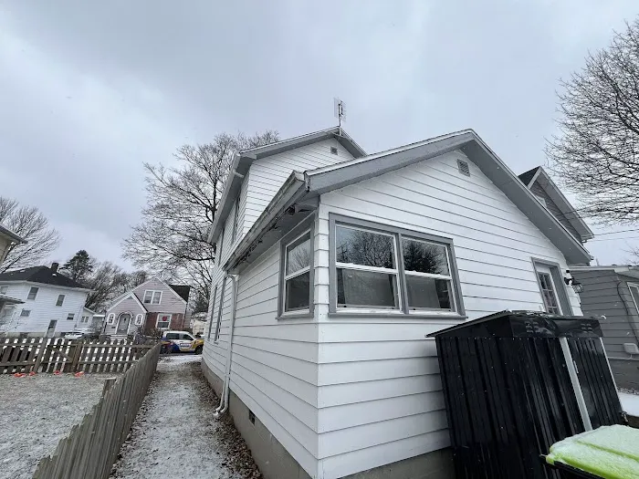 Maumee River Roofing Picture 9