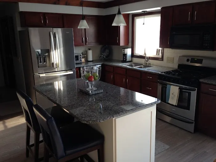 Brunette Home Improvement Picture 5