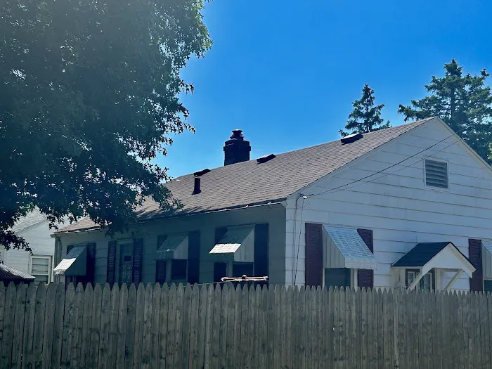 Pinnacle Roofing & Construction LLC Picture 5