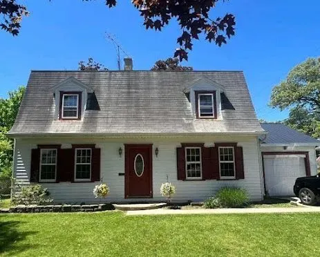 Peachey Roofing and General Construction Picture 1