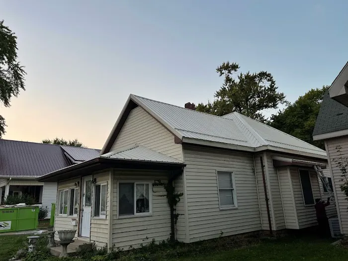 Red Wolf Roofing Picture 4