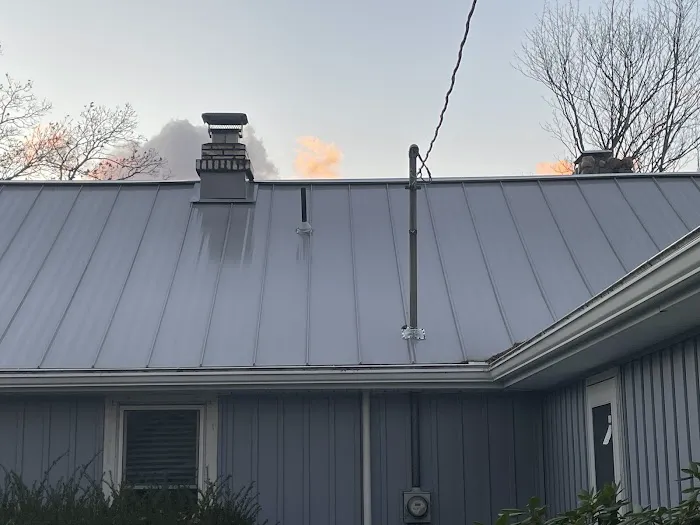 Maple City Roofing Picture 5