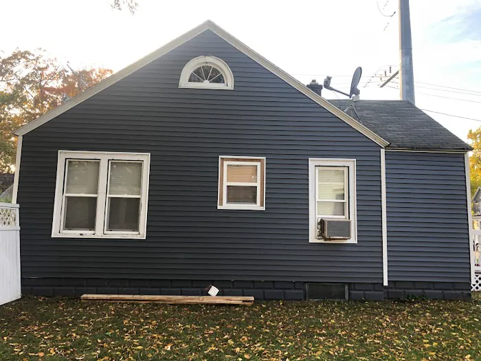 All Seasons Roofing & Siding LLC Picture 9