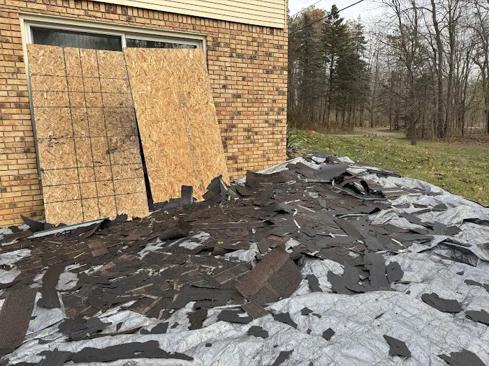 Saint Roof Picture 9