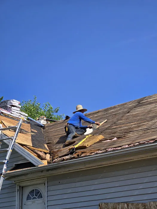 Gold Medal Roofing of Michigan Picture 4