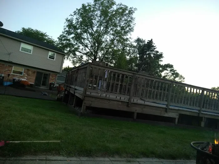 Maple Roofing & Construction Inc Picture 2