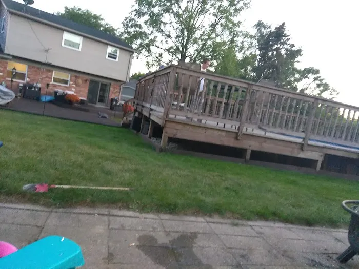 Maple Roofing & Construction Inc Picture 6