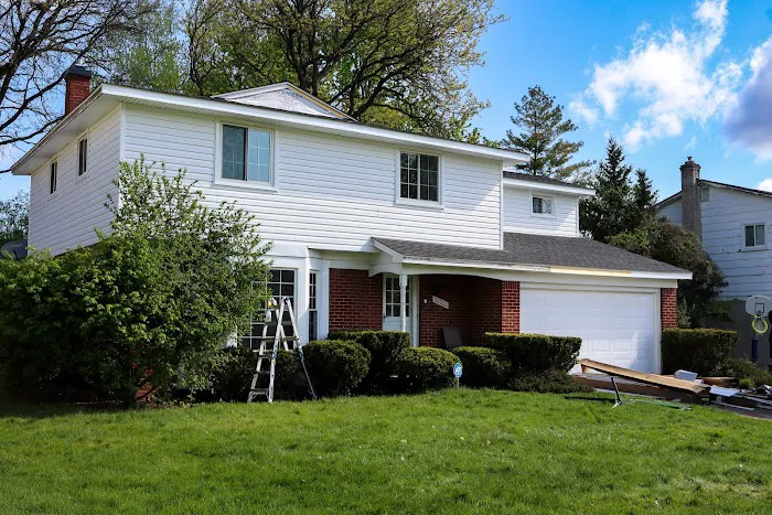 Performance Roofing and Siding Pontiac Picture 3