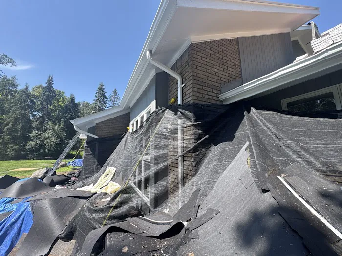 Performance Roofing and Siding Pontiac Picture 6