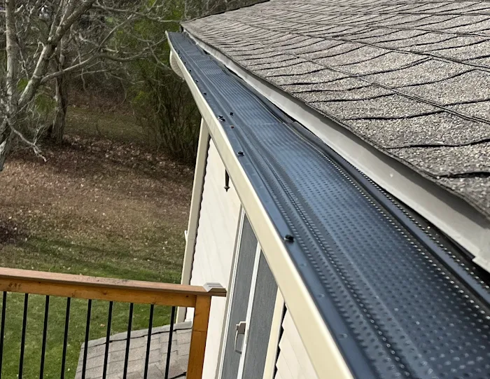 D & D Gutters Picture 3