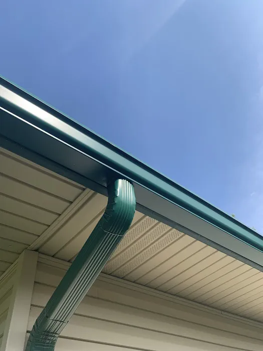 D & D Gutters Picture 4
