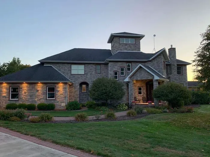 Lifestyle Exteriors Picture 10