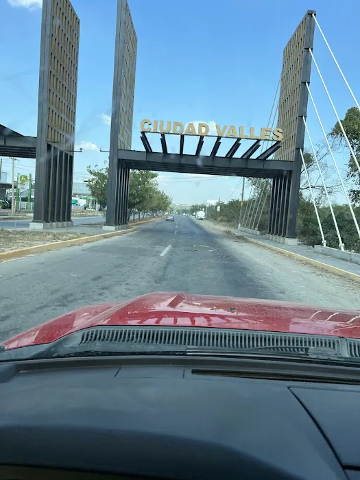 L G. Roofing Picture 1