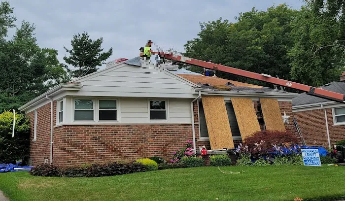Richards & Swift Roofing Picture 3