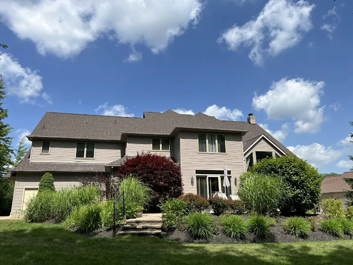 Mills Siding and Roofing Picture 5