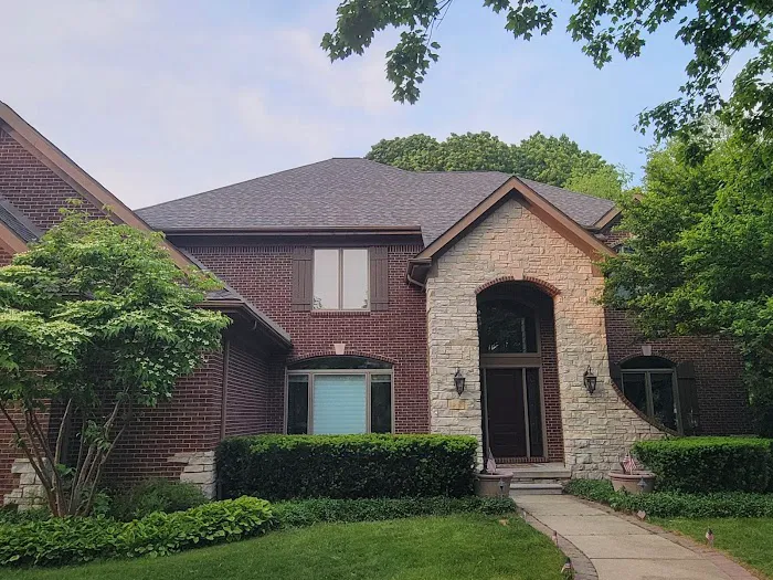 Mills Siding and Roofing Picture 8