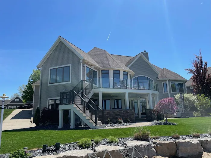 Mills Siding and Roofing Picture 10