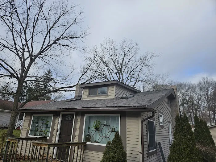 Lake Orion Roofing Picture 3