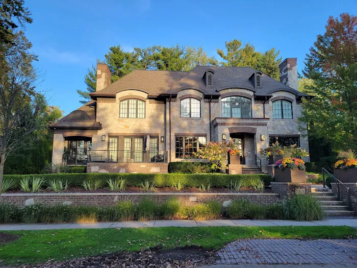 S.A. Construction Picture 4