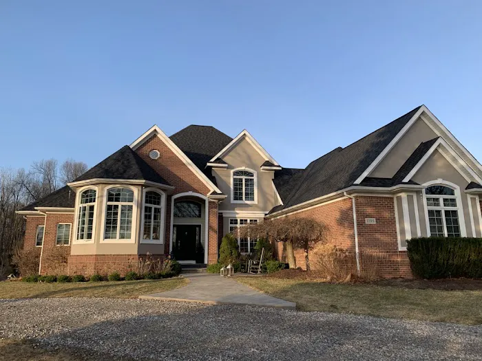 Ridgerunner Roofing Picture 2