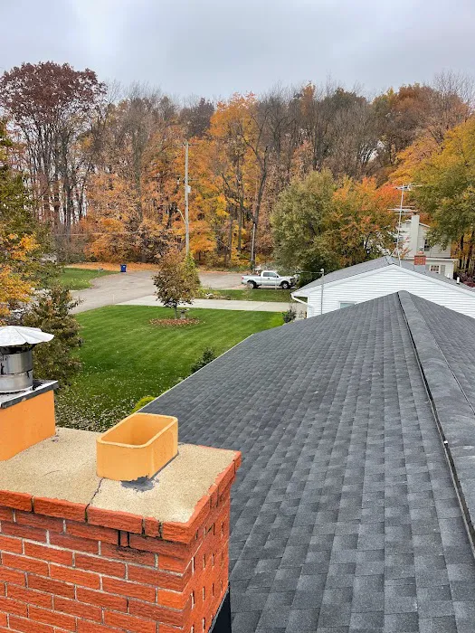 Topps Roofing and Construction Picture 2