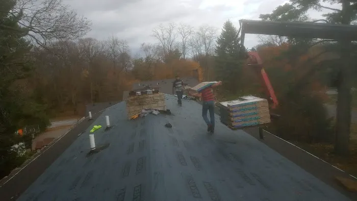 ARK Roofing & Construction LLC Picture 1