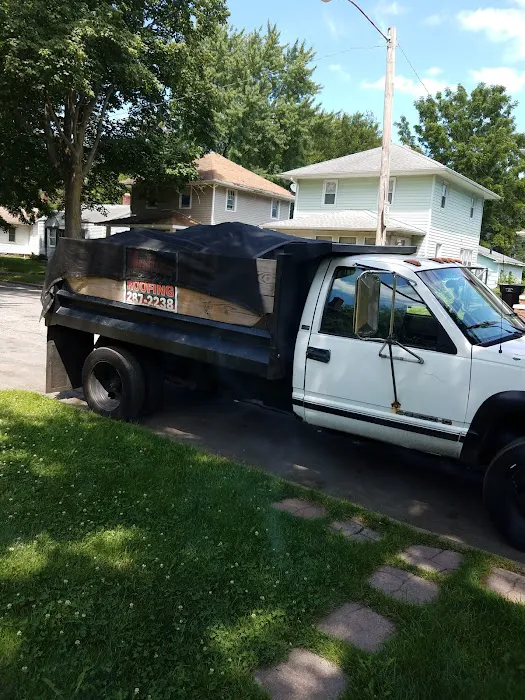 Bob Molnar & Sons' Roofing Picture 1