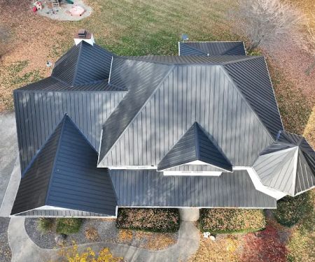 L.A. Roofing & Construction