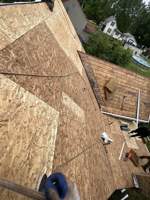 Spring Roofing Construction Picture 9