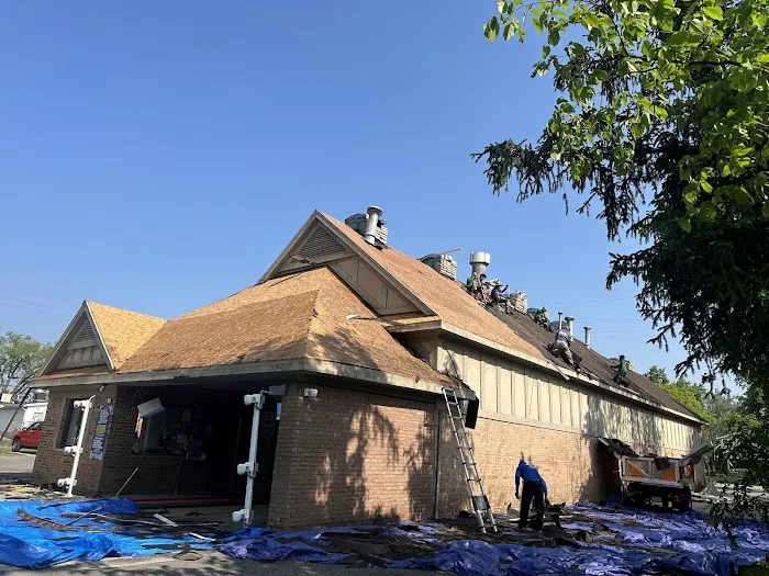 Bella's Roofing Picture 2