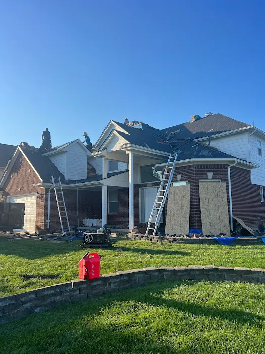 Bella's Roofing Picture 1