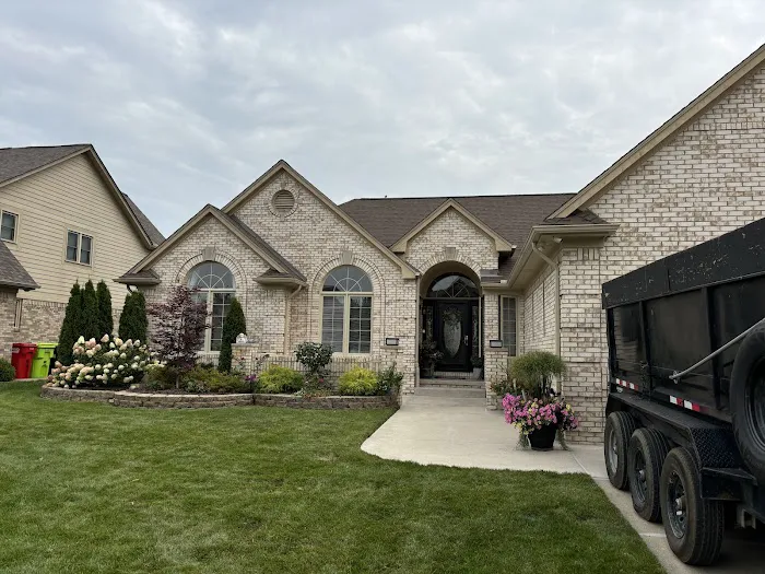 Bella's Roofing Picture 8