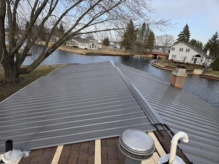 Mid-michigan exteriors Picture 3