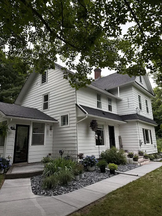 Veteran Roofing & Exteriors Picture 2