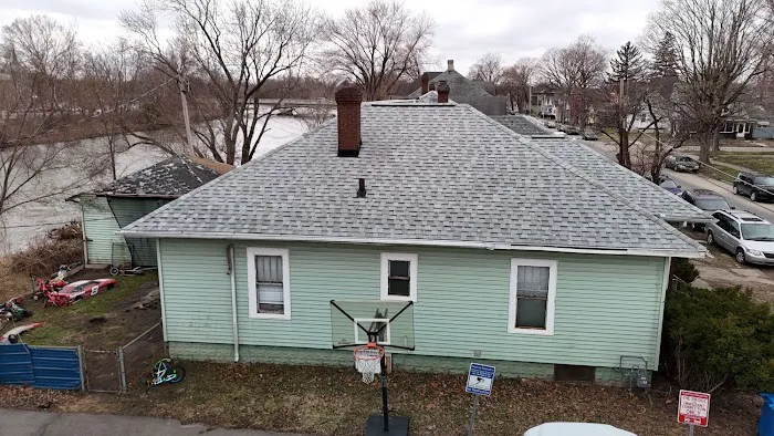 Richards Roofing and Construction LLC Picture 8