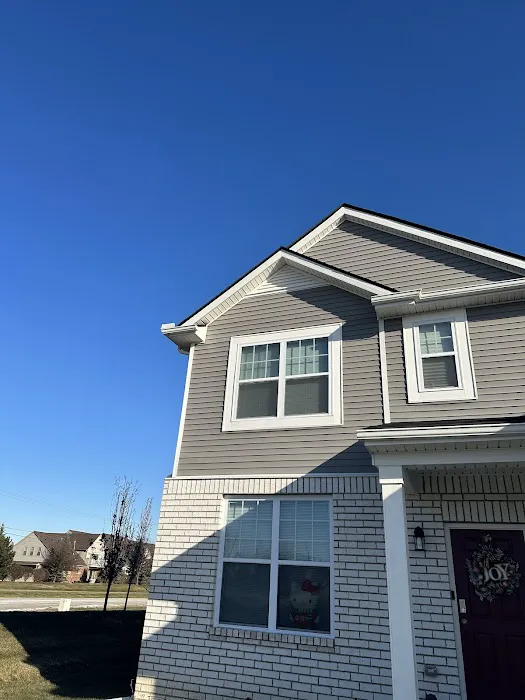 222 Roofing & Remodeling Picture 4