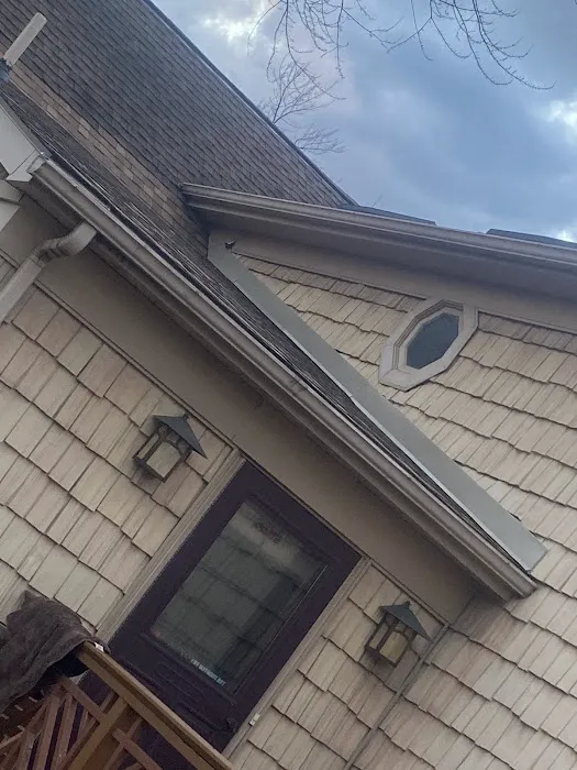 222 Roofing & Remodeling Picture 7