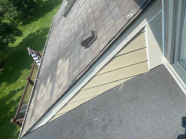 Macomb Roofing Experts Picture 3