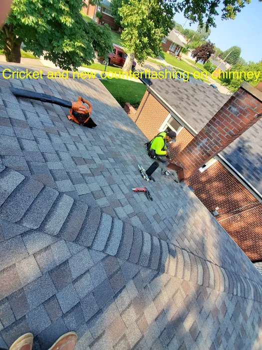 On the Level Roofing & Siding Picture 2