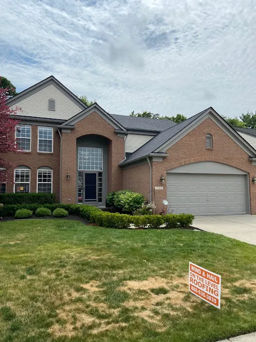 On the Level Roofing & Siding Picture 3
