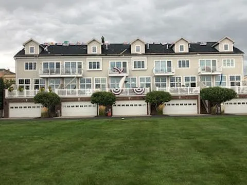 Advantage Roofing & Siding Picture 8