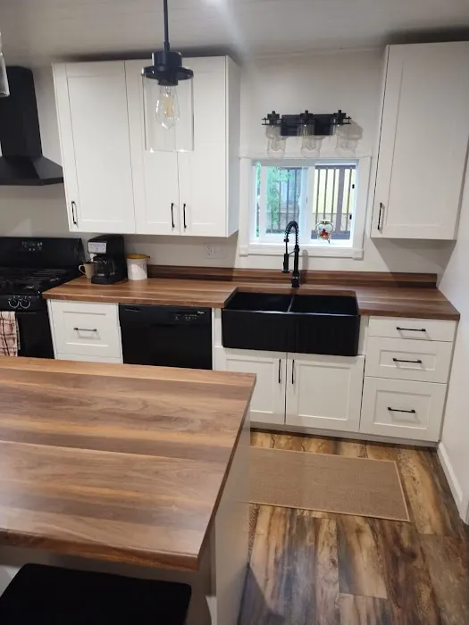 J/COR BUILDERS LLC Picture 7