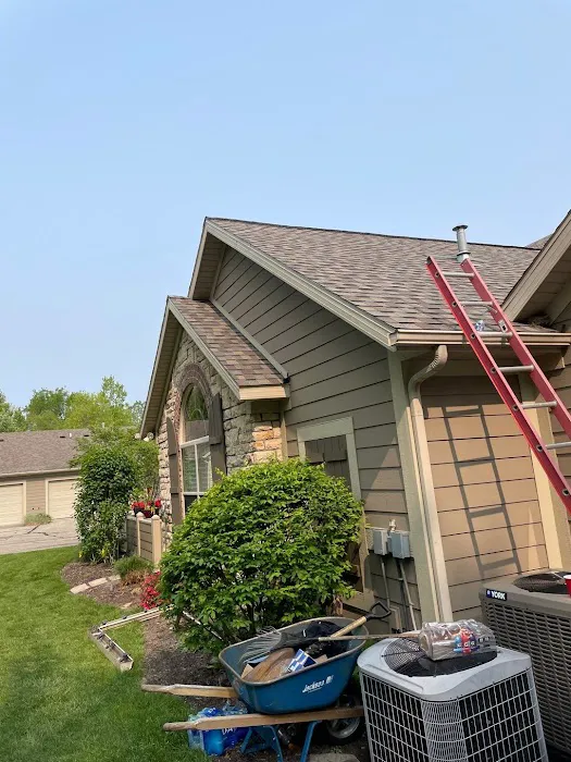 Veenkamp Roofing and Siding Picture 6