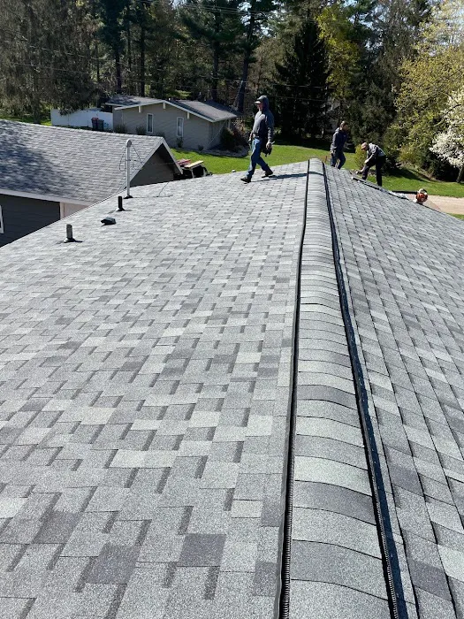 Veenkamp Roofing and Siding Picture 9